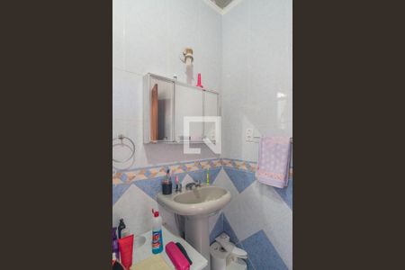 Casa à venda com 249m², 5 quartos e 3 vagasBanheiro Social 2