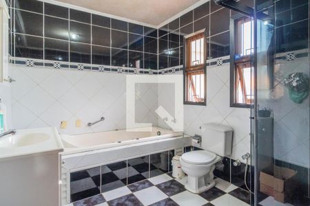 Casa à venda com 249m², 5 quartos e 3 vagasBanheiro da Suíte 5