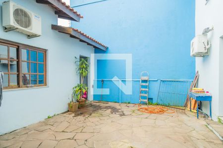 Casa à venda com 249m², 5 quartos e 3 vagasQuintal