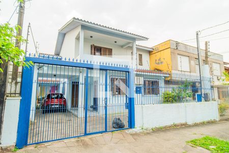 Casa à venda com 249m², 5 quartos e 3 vagasFachada