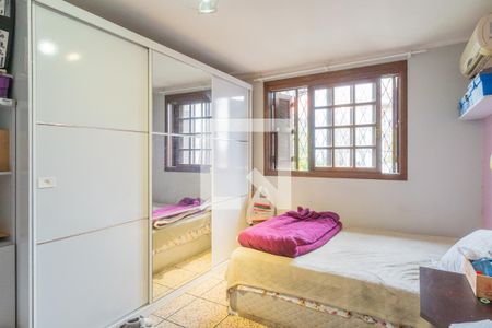 Casa à venda com 249m², 5 quartos e 3 vagasQuarto 4