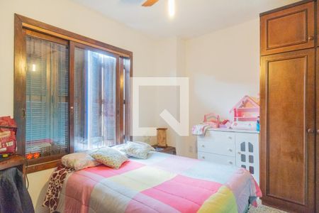 Casa à venda com 249m², 5 quartos e 3 vagasQuarto 2