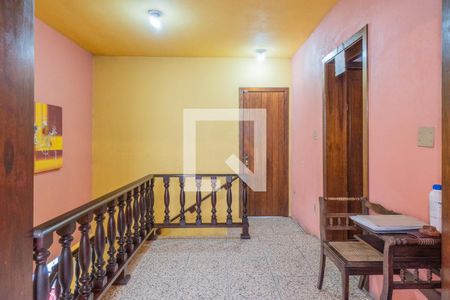 Casa à venda com 249m², 5 quartos e 3 vagasCorredor