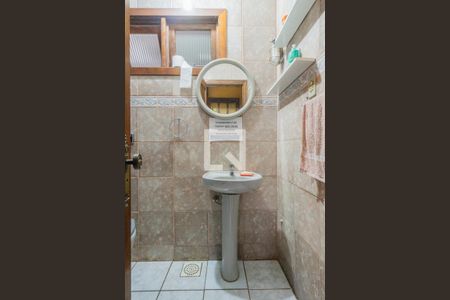 Casa à venda com 249m², 5 quartos e 3 vagasBanheiro Social 1