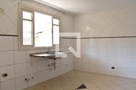 Casa para alugar com 200m², 3 quartos e 2 vagasCozinha