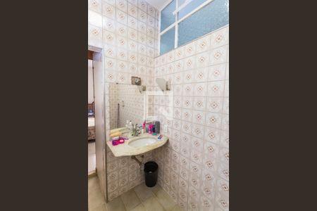 Casa à venda com 360m², 4 quartos e 2 vagas Casa à venda com 360m², 4 quartos e 2 vagasBanheiro da Suíte