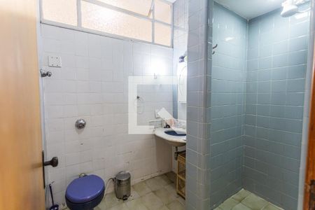 Casa à venda com 360m², 4 quartos e 2 vagas Casa à venda com 360m², 4 quartos e 2 vagasBanheiro Social
