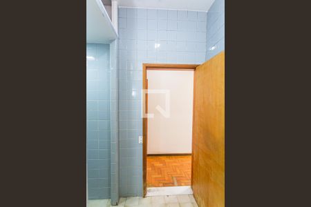 Casa à venda com 360m², 4 quartos e 2 vagas Casa à venda com 360m², 4 quartos e 2 vagasBanheiro Social