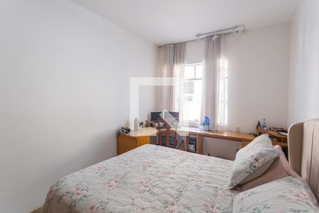 Casa à venda com 360m², 4 quartos e 2 vagas Casa à venda com 360m², 4 quartos e 2 vagasQuarto 2