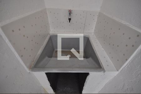 Casa para alugar com 30m², 1 quarto e sem vagaÁrea de Serviço