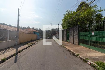 Apartamento para alugar com 72m², 2 quartos e sem vagaVista da Rua