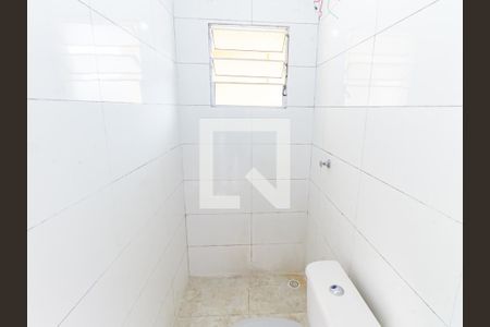 Banheiro de casa para alugar com 1 quarto, 35m² em Água Rasa, São Paulo