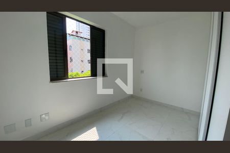 Apartamento à venda com 220m², 3 quartos e 2 vagasQuarto 2