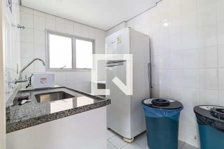 Apartamento à venda com 76m², 2 quartos e 1 vaga Apartamento à venda com 76m², 2 quartos e 1 vagaÁrea comum - Salão de festas