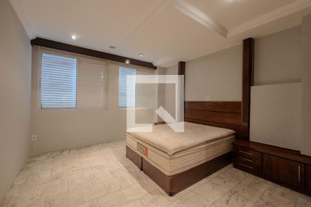 Apartamento à venda com 328m², 4 quartos e sem vagaSuíte 2