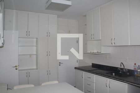 Apartamento à venda com 288m², 4 quartos e 4 vagasCozinha