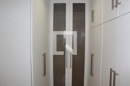 Apartamento à venda com 288m², 4 quartos e 4 vagasCloset