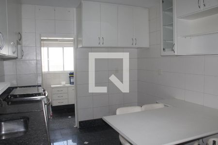 Apartamento à venda com 288m², 4 quartos e 4 vagasCozinha