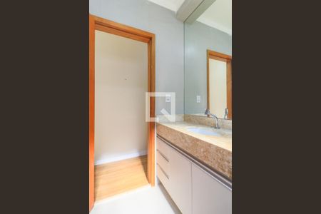 Casa à venda com 155m², 3 quartos e 2 vagasBanheiro