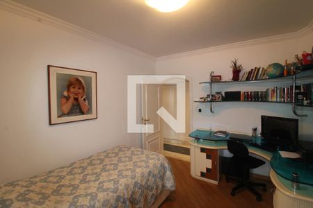 Apartamento à venda com 425m², 5 quartos e 7 vagasQuarto 2