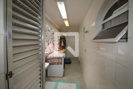 Apartamento à venda com 425m², 5 quartos e 7 vagasÁrea de Serviço