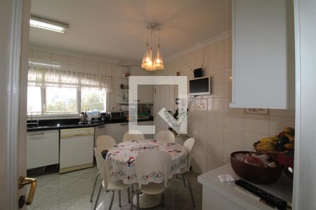 Apartamento à venda com 425m², 5 quartos e 7 vagasCozinha