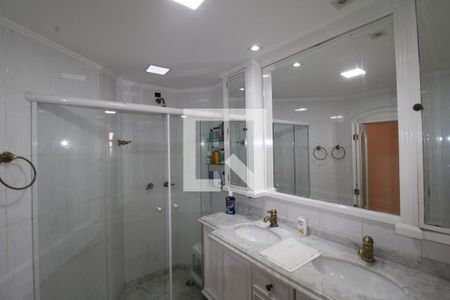 Apartamento à venda com 425m², 5 quartos e 7 vagasQuarto 3 - Banheiro