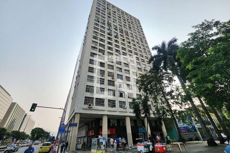 Apartamento à venda com 68m², 1 quarto e sem vaga Apartamento à venda com 68m², 1 quarto e sem vagaFachada