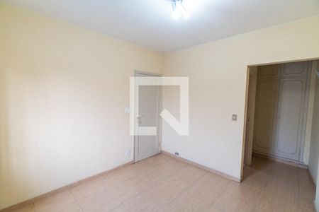 Casa à venda com 304m², 5 quartos e 4 vagasSuite dos Fundos