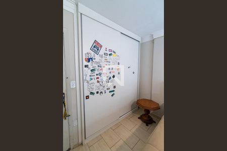 Casa à venda com 304m², 5 quartos e 4 vagasQuarto 2 - Armários