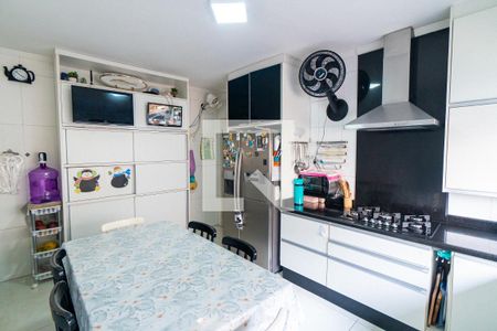 Casa à venda com 304m², 5 quartos e 4 vagasCozinha