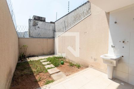 Casa à venda com 102m², 3 quartos e 2 vagas Casa à venda com 102m², 3 quartos e 2 vagasLavanderia