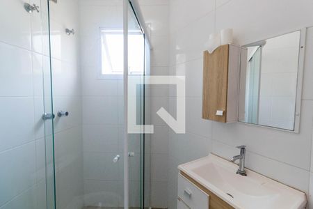 Casa à venda com 102m², 3 quartos e 2 vagas Casa à venda com 102m², 3 quartos e 2 vagasBanheiro da Suíte