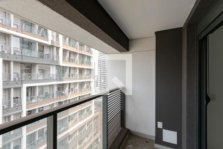 Varanda de kitnet/studio à venda com 1 quarto, 25m² em Jardim das Acacias, São Paulo