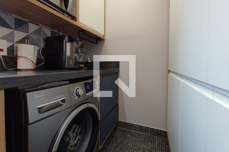 Apartamento à venda com 77m², 2 quartos e 1 vaga Apartamento à venda com 77m², 2 quartos e 1 vagaÁrea de Serviço