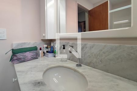 Apartamento à venda com 77m², 2 quartos e 1 vaga Apartamento à venda com 77m², 2 quartos e 1 vagaBanheiro 2