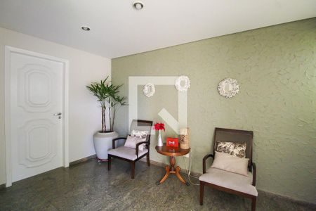 Apartamento à venda com 132m², 3 quartos e 2 vagas Apartamento à venda com 132m², 3 quartos e 2 vagasHall