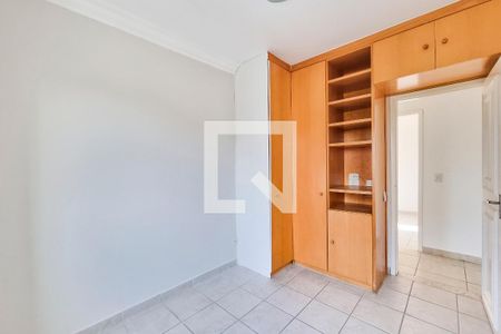 Apartamento para alugar com 82m², 3 quartos e 1 vaga Apartamento para alugar com 82m², 3 quartos e 1 vagaQuarto