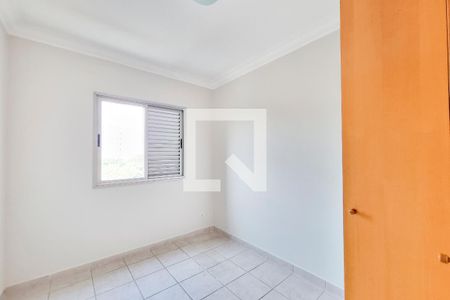Apartamento para alugar com 82m², 3 quartos e 1 vaga Apartamento para alugar com 82m², 3 quartos e 1 vagaQuarto
