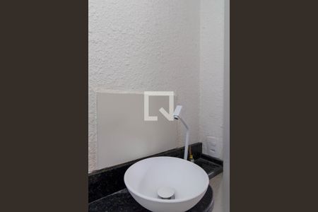 Apartamento para alugar com 38m², 2 quartos e sem vaga Apartamento para alugar com 38m², 2 quartos e sem vagaBanheiro