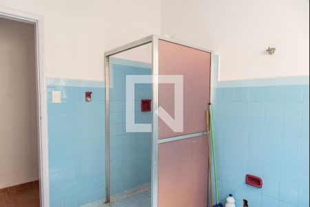 Casa à venda com 178m², 4 quartos e 1 vagaBanheiro