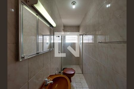 Casa para alugar com 90m², 2 quartos e 2 vagasBanheiro