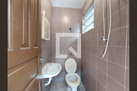 Casa para alugar com 90m², 2 quartos e 2 vagasBanheiro na Área de Serviço