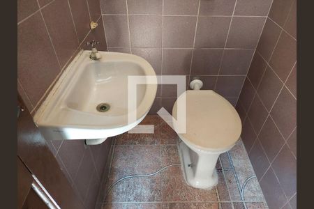 Casa para alugar com 90m², 2 quartos e 2 vagasBanheiro na Área de Serviço