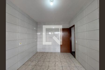 Casa para alugar com 90m², 2 quartos e 2 vagasCozinha 