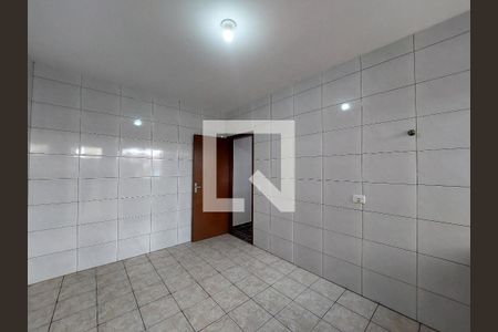 Casa para alugar com 90m², 2 quartos e 2 vagasCozinha 