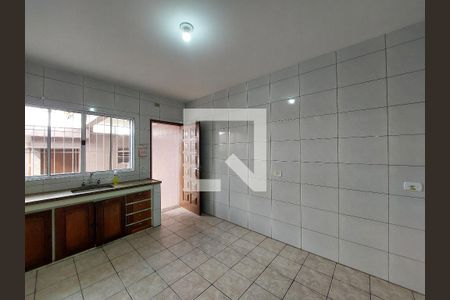 Casa para alugar com 90m², 2 quartos e 2 vagasCozinha