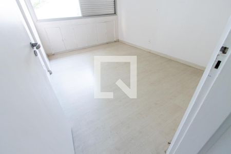 Apartamento para alugar com 122m², 3 quartos e 1 vagaQuarto 2