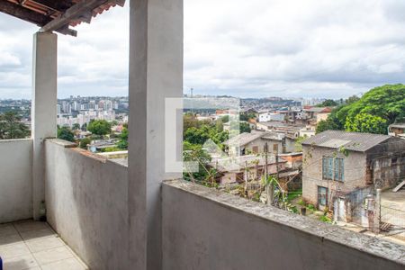 Sacada de casa à venda com 5 quartos, 200m² em Vila São José, Porto Alegre