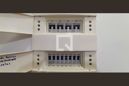 Apartamento à venda com 71m², 3 quartos e 1 vaga Apartamento à venda com 71m², 3 quartos e 1 vagaQuadro de Luz